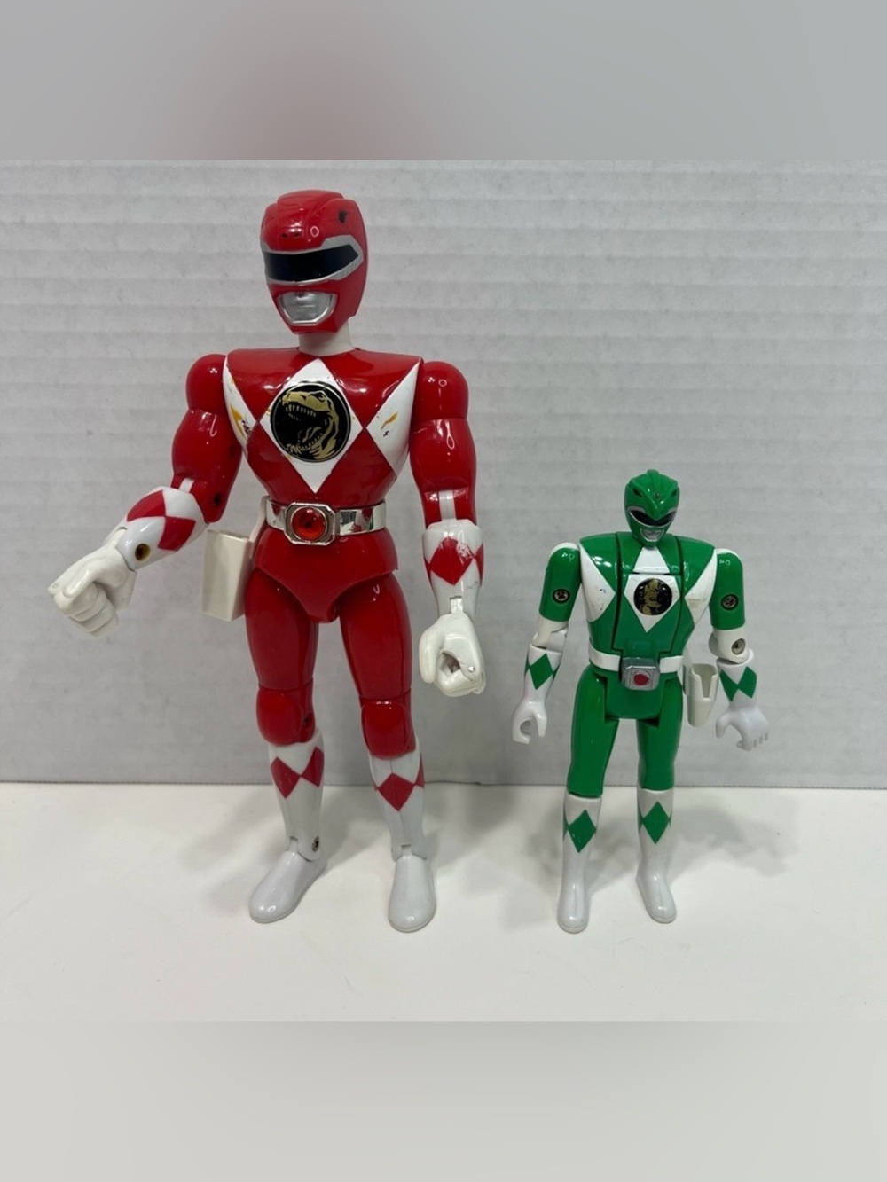 POWER RANGERS vintage 1993 red and green rangers action figures